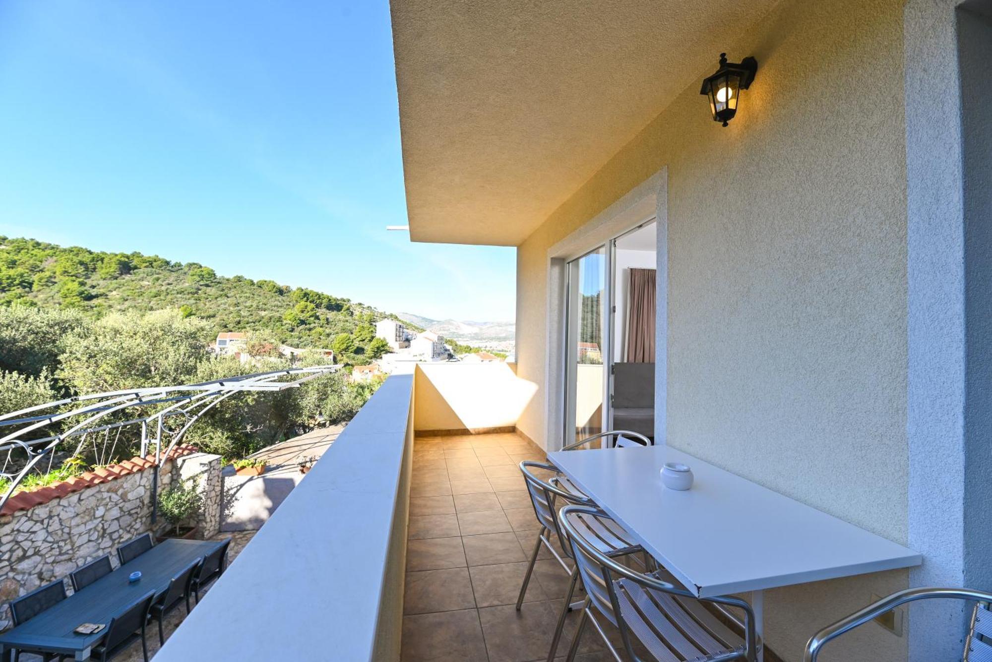 Apartments Bluesky Trogir Exterior photo